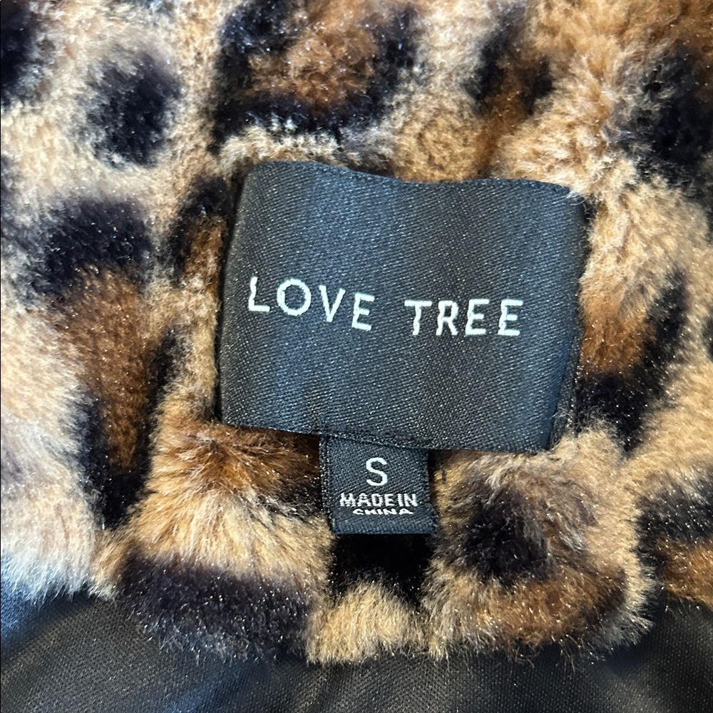 Leopard Print Faux Fur Teddy Coat Women’s Small Plush Animal Print Jacket Cozy - Picture 2 of 6